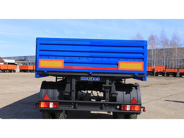 НЕФАЗ – 8332 НЕФАЗ – 8332