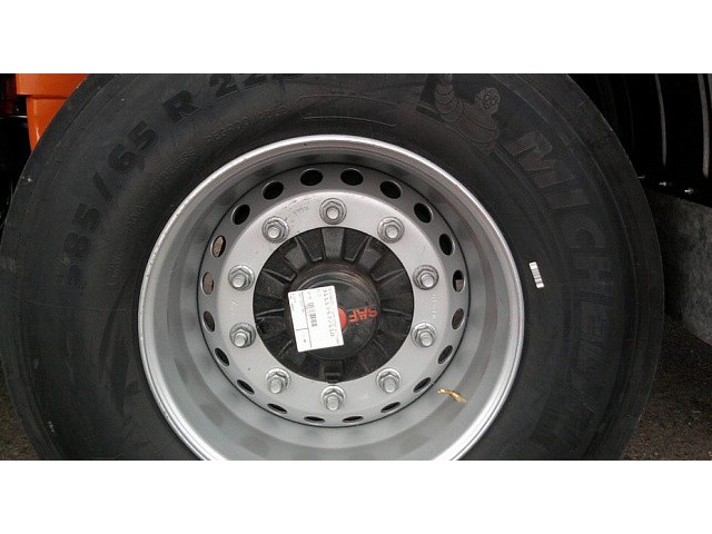 НЕФАЗ – 96894