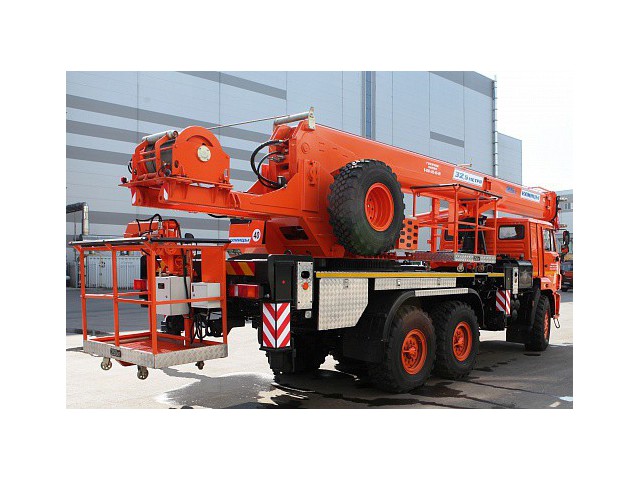 Автомобильный кран ПКС-55713-5К-4В