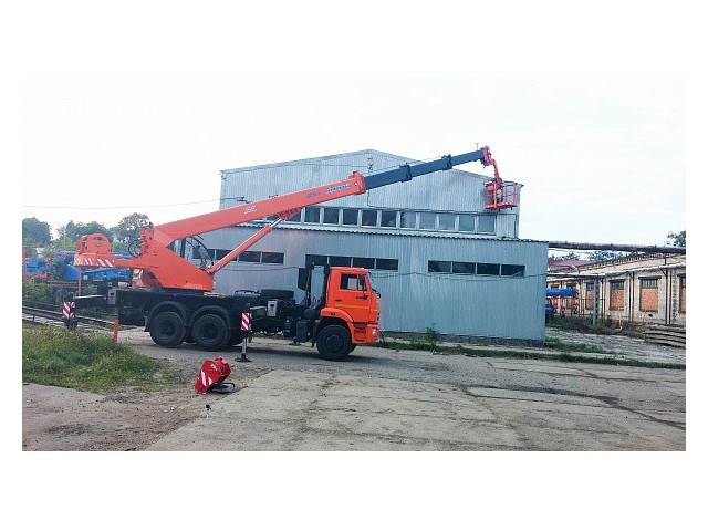 Автомобильный кран ПКС-55713-1К-3