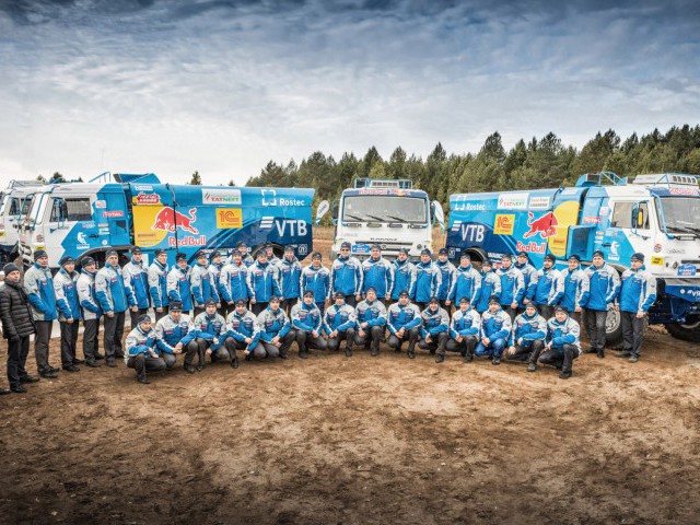 «КАМАЗ-МАСТЕР» ОТПРАВИЛ МАШИНЫ НА «ДАКАР-2018» «КАМАЗ-МАСТЕР» ОТПРАВИЛ МАШИНЫ НА «ДАКАР-2018»