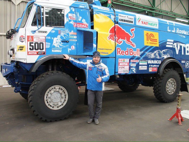 АВТОМОБИЛИ КОМАНДЫ «КАМАЗ-МАСТЕР» ПРОШЛИ ТЕХНИЧЕСКИЕ ПРОВЕРКИ ПЕРЕД «ДАКАРОМ» АВТОМОБИЛИ КОМАНДЫ «КАМАЗ-МАСТЕР» ПРОШЛИ ТЕХНИЧЕСКИЕ ПРОВЕРКИ ПЕРЕД «ДАКАРОМ»