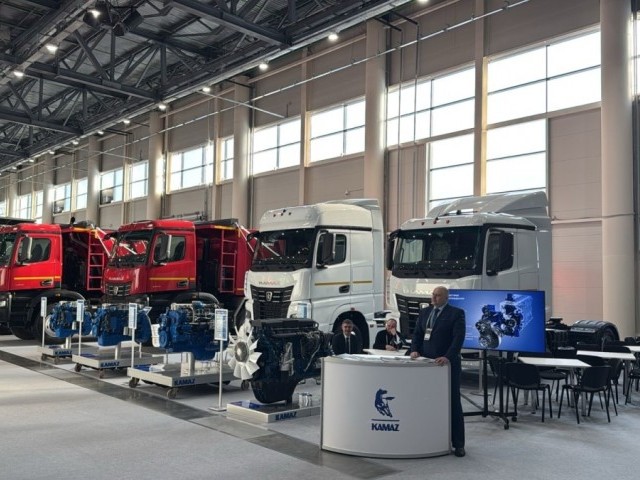 КАМАЗ увеличит выпуск газомоторных тягачей в 2025 году КАМАЗ увеличит выпуск газомоторных тягачей в 2025 году