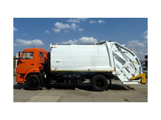 Мусоровоз с задней загрузкой McNeilus 13