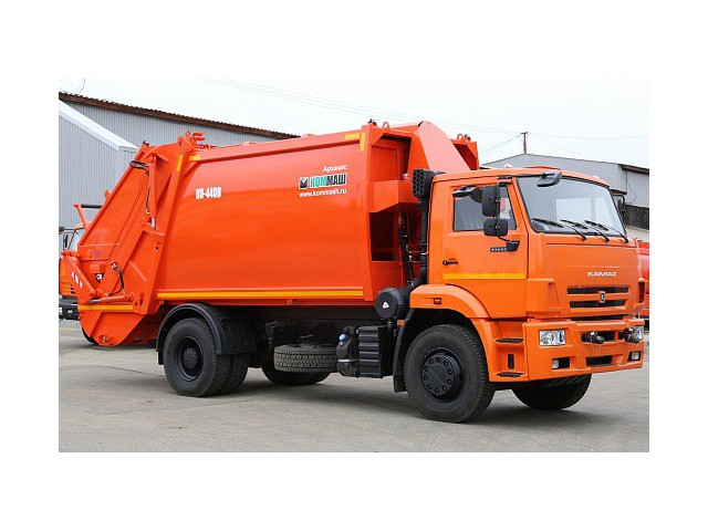 Мусоровоз с задней загрузкой КО-440В
