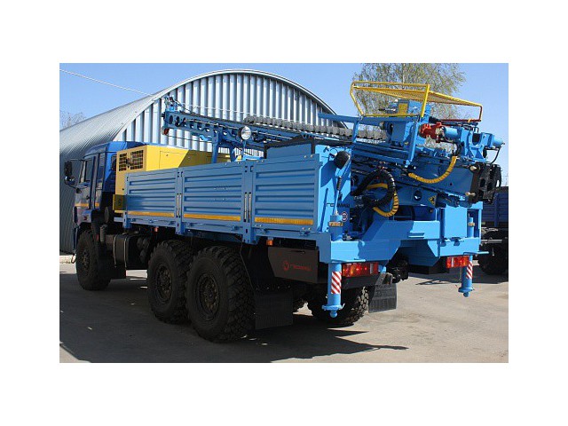 Самоходная буровая установка УГБ на шасси КАМАЗ-43118