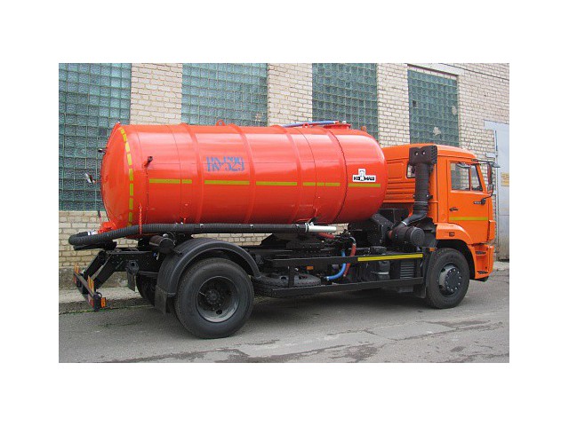 Машина ассенизационная КО-529-13