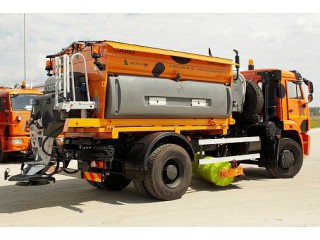 Комбинированная дорожная машина ЭД 244 КМ-24 Комбинированная дорожная машина ЭД 244 КМ-24